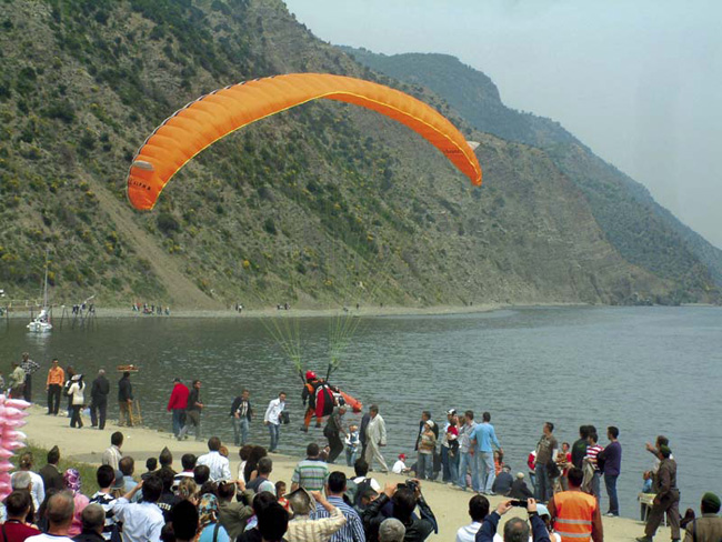 15_paragliding